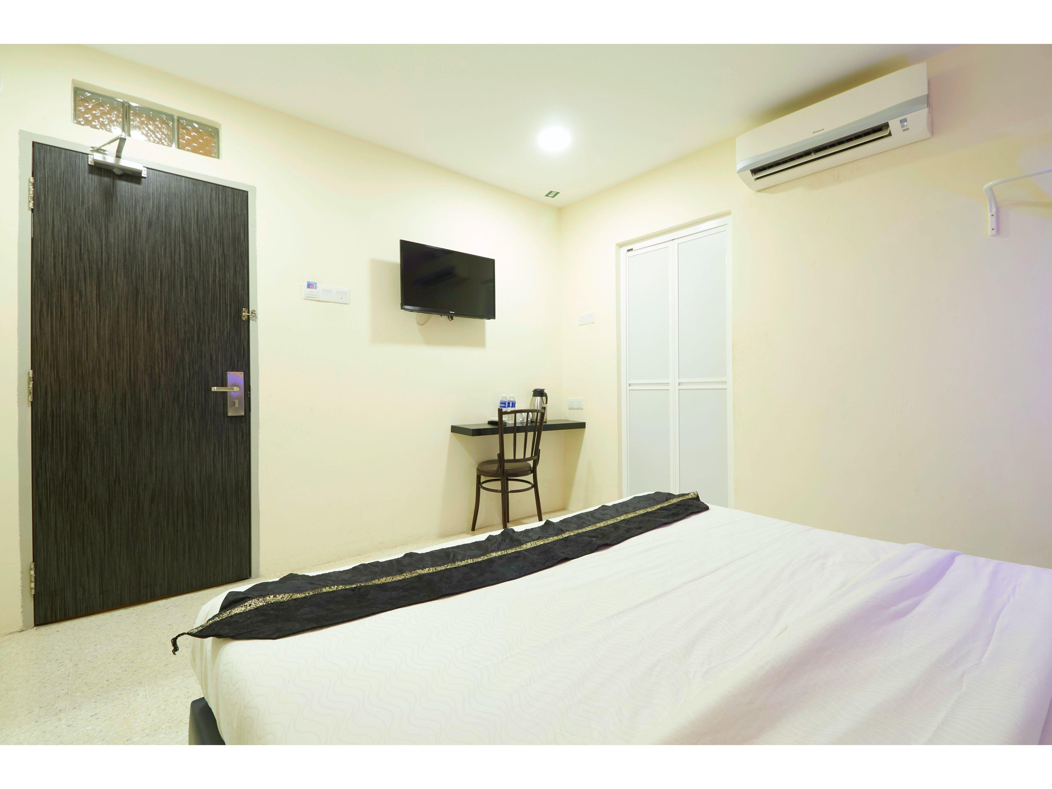 M S Hotel, Tengku Kelana Ktm Кланг Екстериор снимка