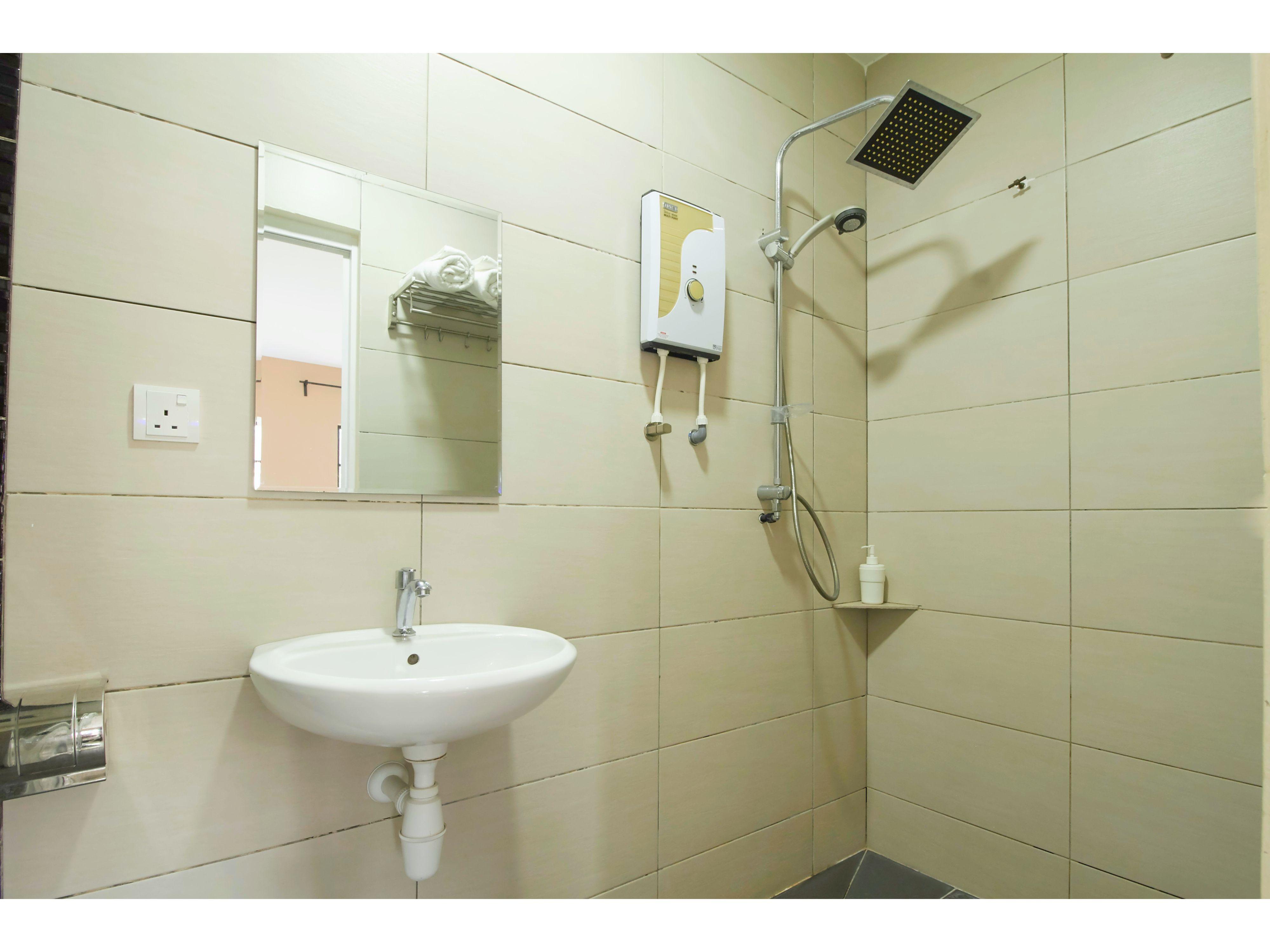 M S Hotel, Tengku Kelana Ktm Кланг Екстериор снимка