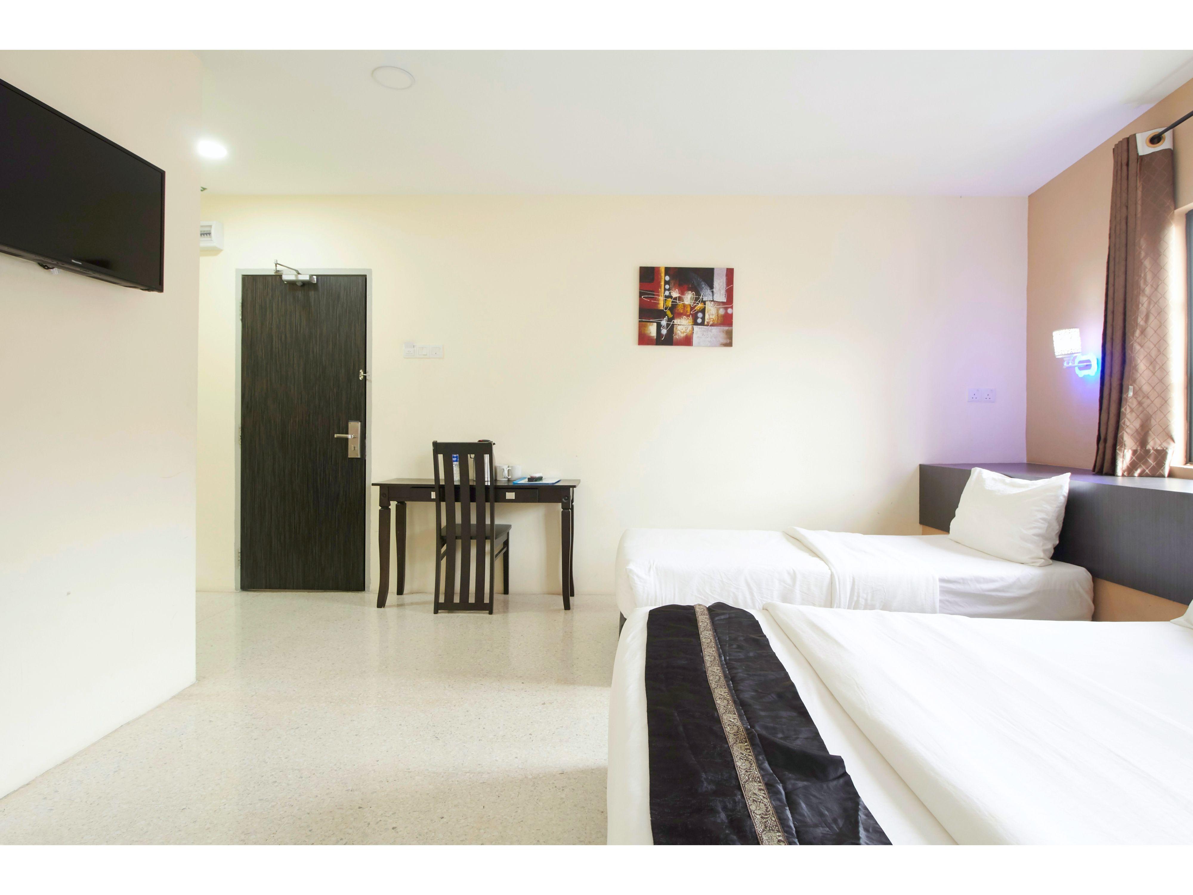 M S Hotel, Tengku Kelana Ktm Кланг Екстериор снимка
