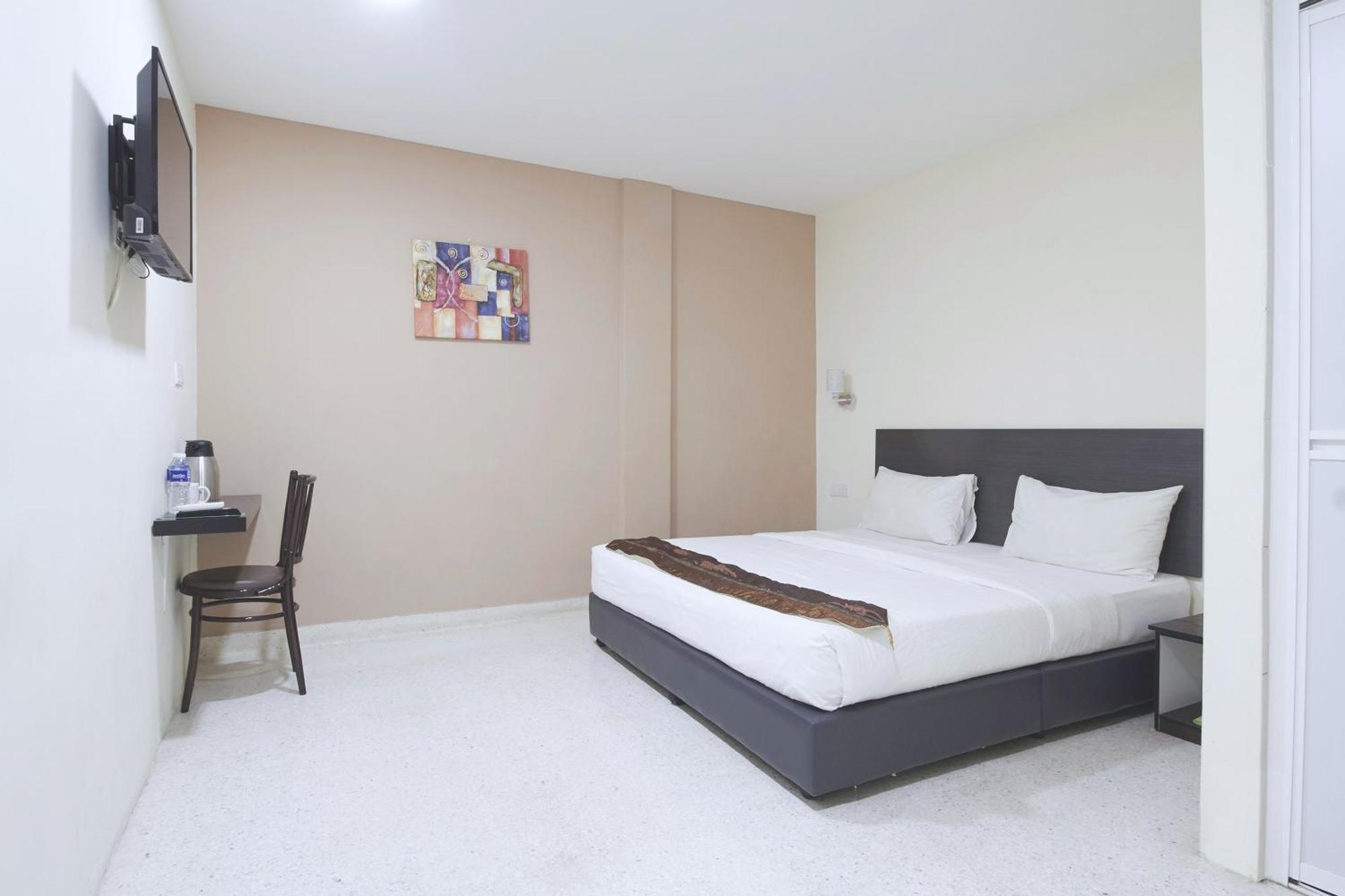 M S Hotel, Tengku Kelana Ktm Кланг Екстериор снимка